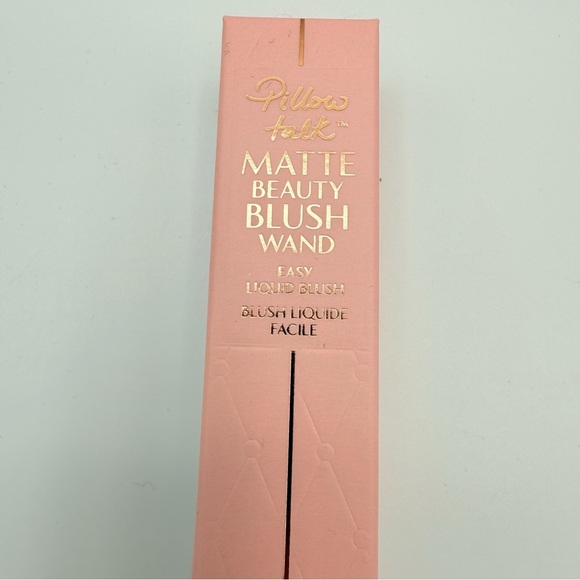 Charlotte Tilbury Matte Beauty Blush Wand Pillow
Talk Peach Pop Liquid Blush - Picture 10 of 11